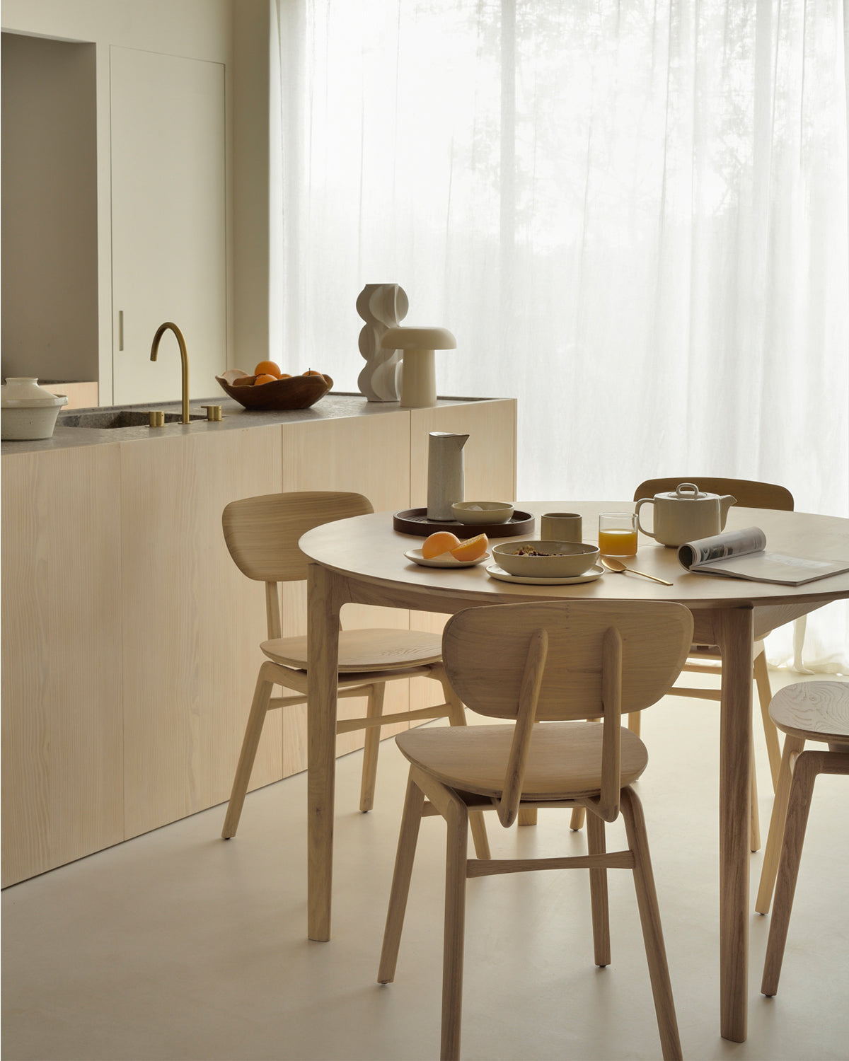 bok round extendable dining table oak bok round extendable dining table oak